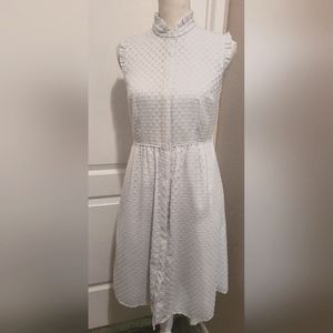 EUC Karl Lagerfeld white ruffled sleeveless dress Size 0